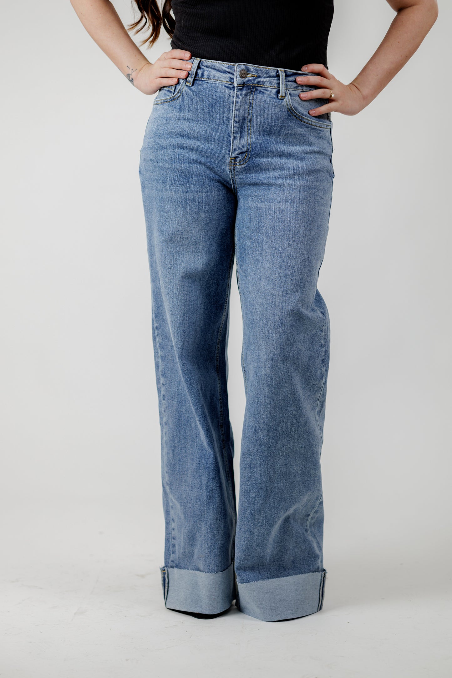 The Right Fit HR Straight Leg Jeans
