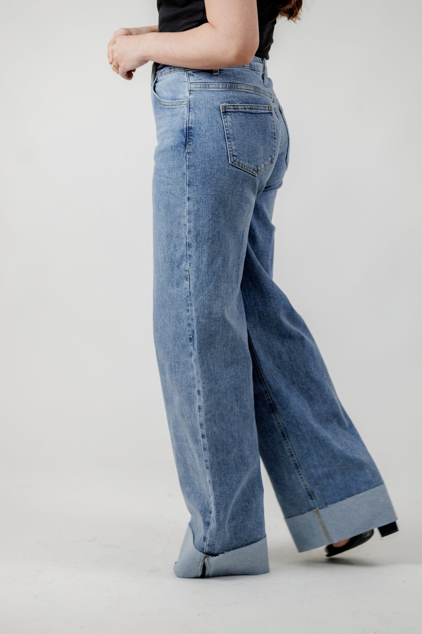 The Right Fit HR Straight Leg Jeans