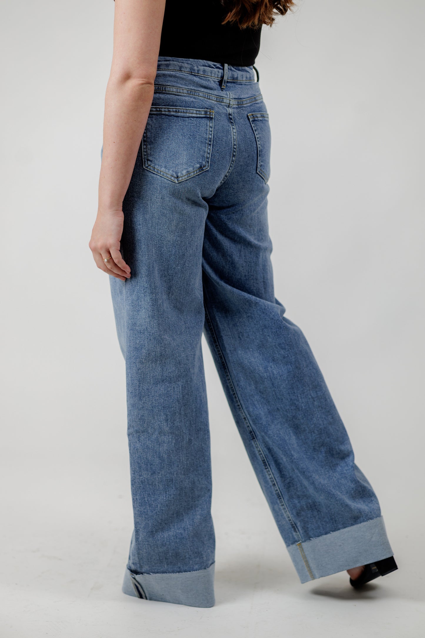 The Right Fit HR Straight Leg Jeans