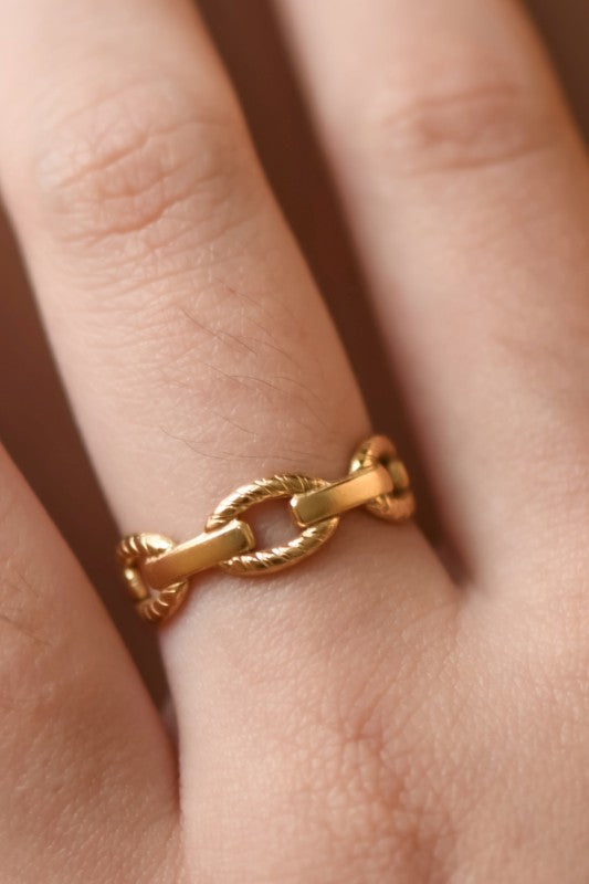 Linked Non Tarnish Adjustable Ring