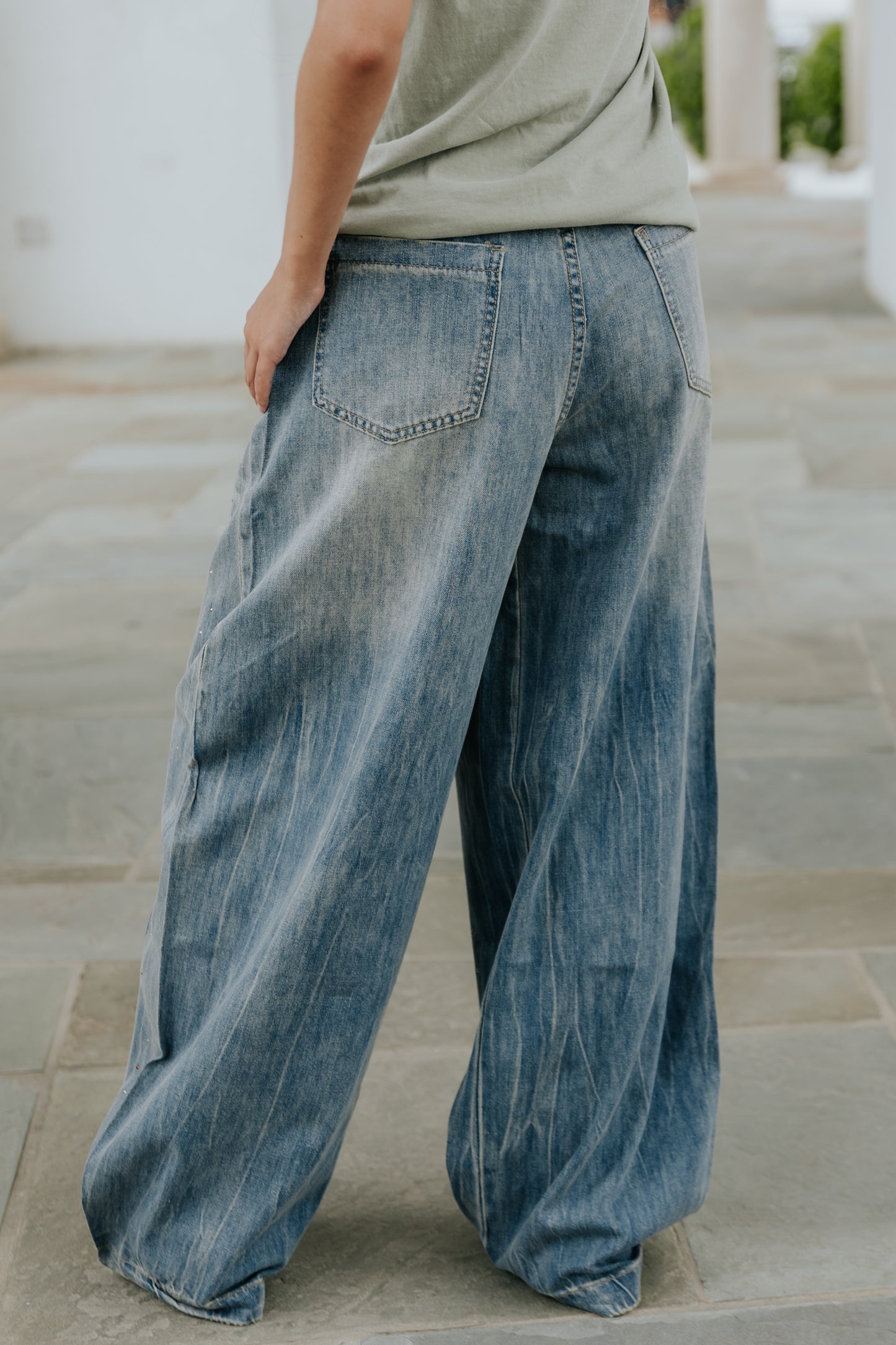 Walk It Back Barrel Jeans