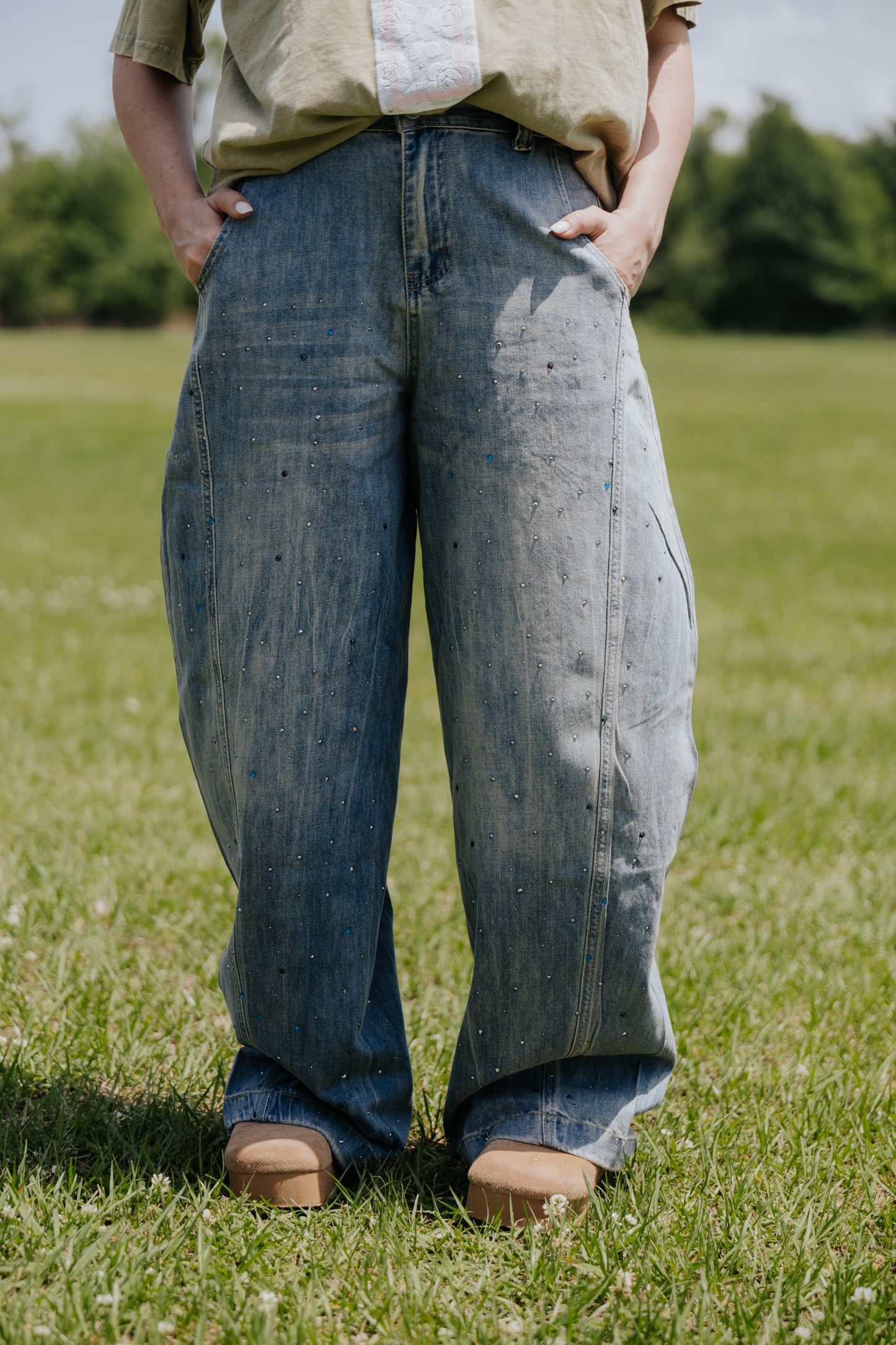 Walk It Back Barrel Jeans