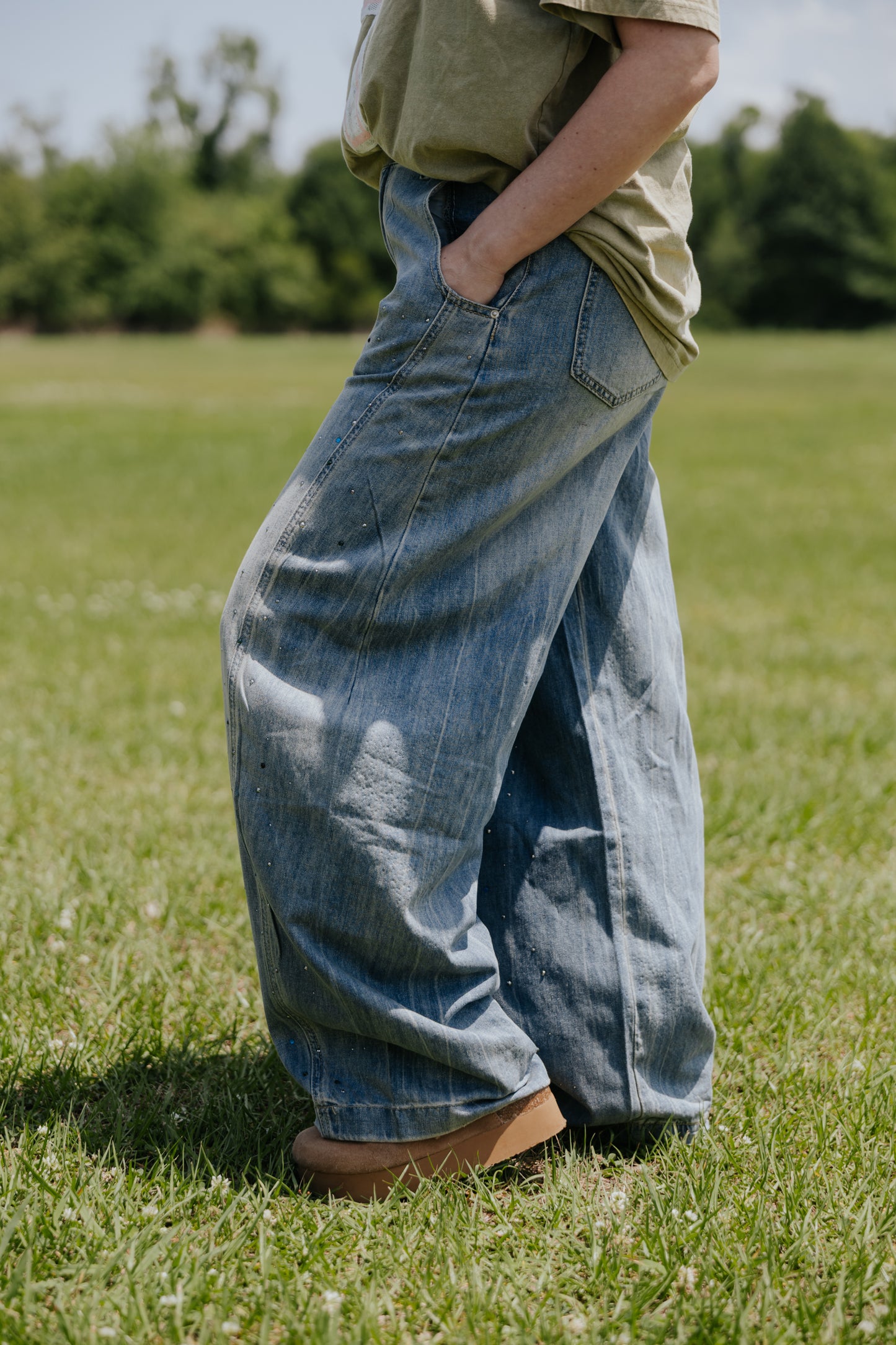Walk It Back Barrel Jeans