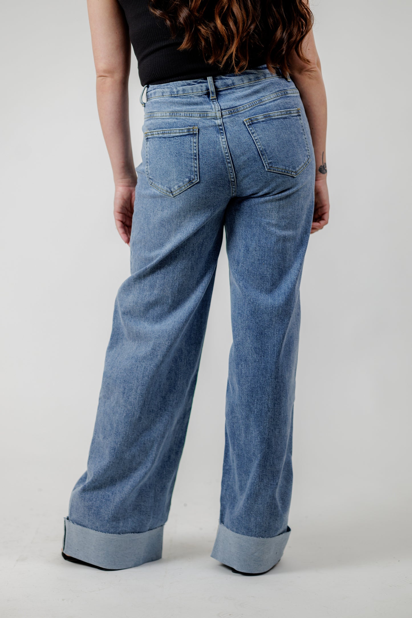 The Right Fit HR Straight Leg Jeans